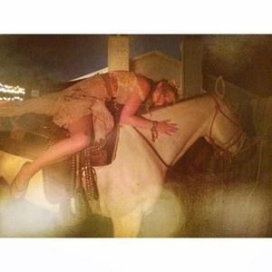 Meet your Posher, Tara